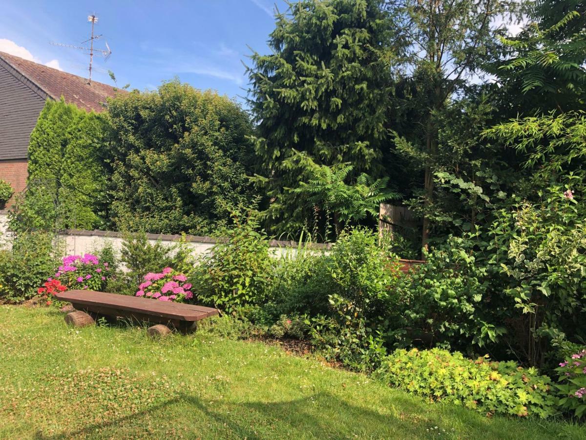 Gaestezimmer Mueller Neuss Eksteriør billede